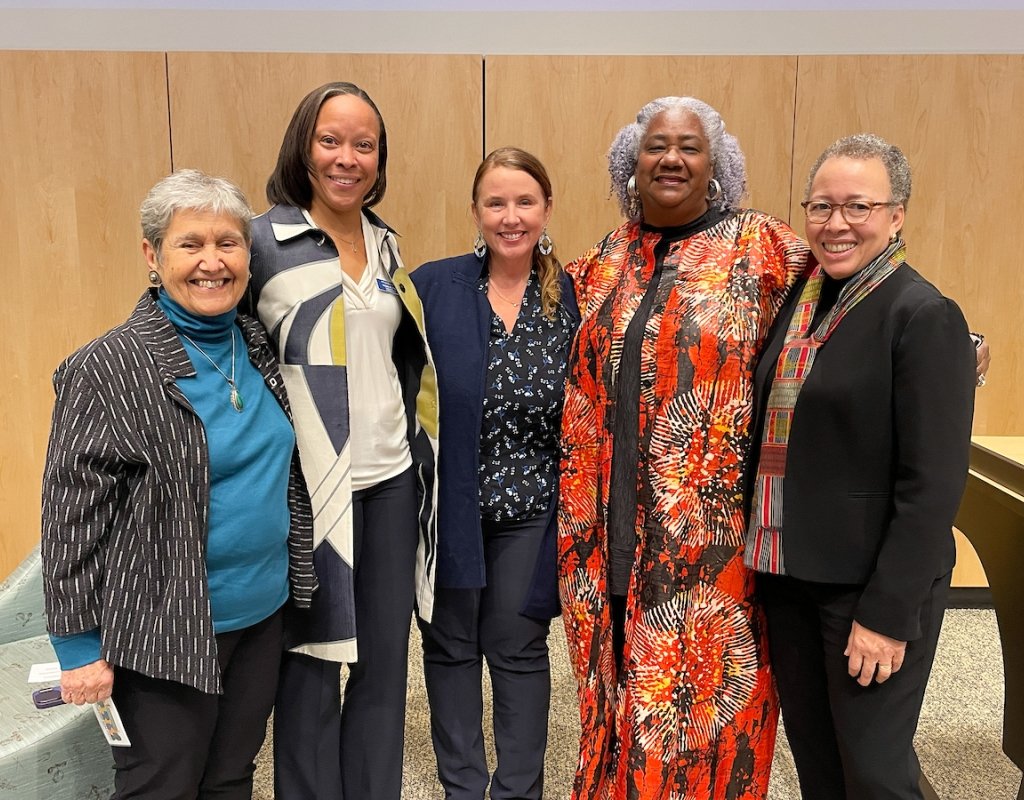 Intergroup Dialogue Center Mount Holyoke College