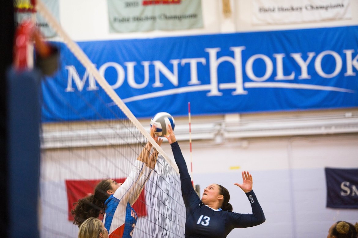 Mount Holyoke volleyball