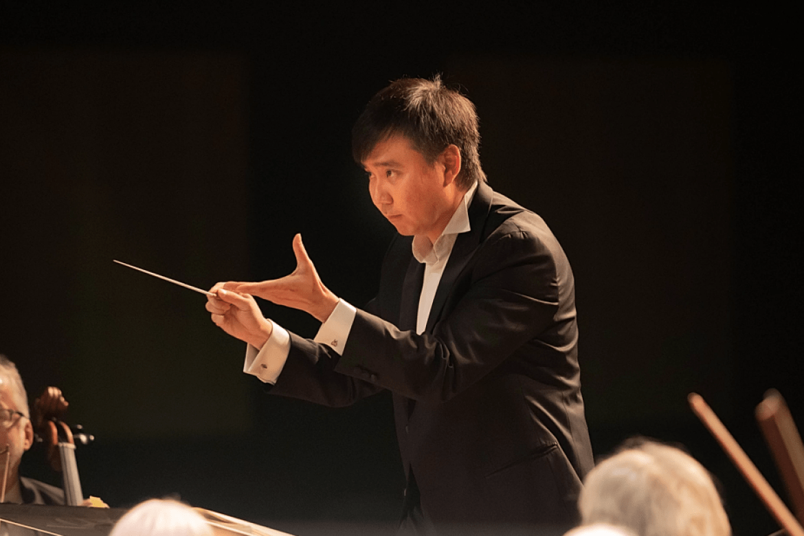 Tianhui Ng has won numerous awards for his conducting, including The American Prize in Orchestral Programming. Photo courtesy of the Pioneer Valley Symphony. 